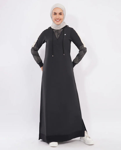 جلاب أسود فحمي بغطاء رأس قابل للفصل